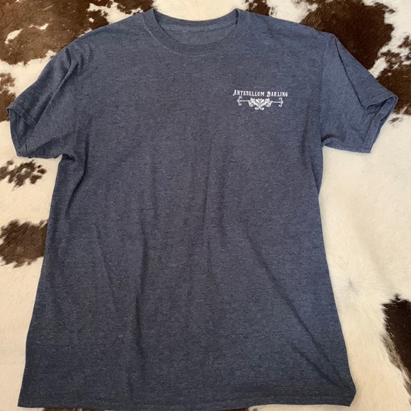 Antebellum darling shirt no size shown but fits like a medium - Picture 1 of 2